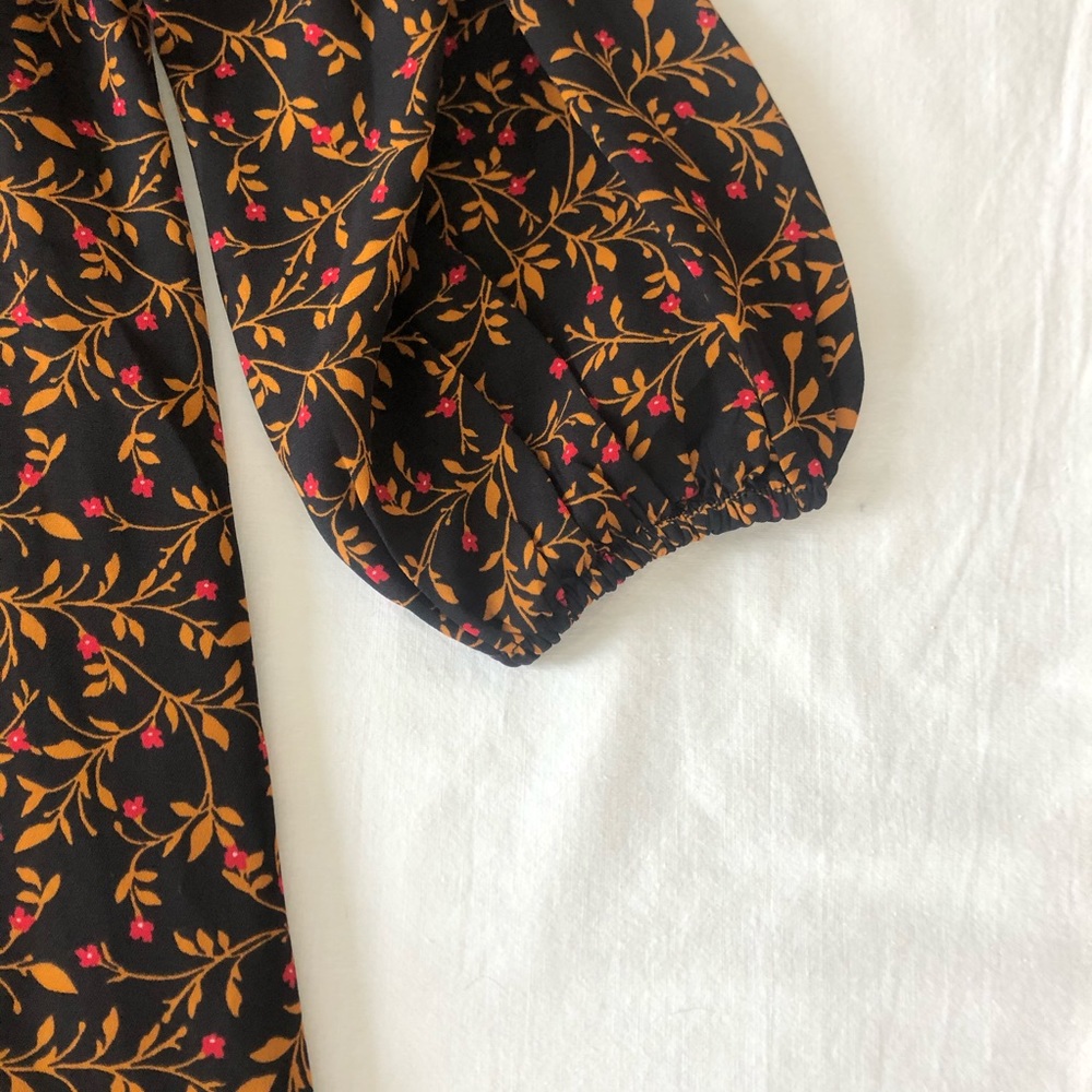 petite women’s dress - Picture 5 of 6